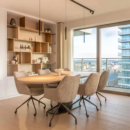 Deluxe 3br With Spectacular Views דירה