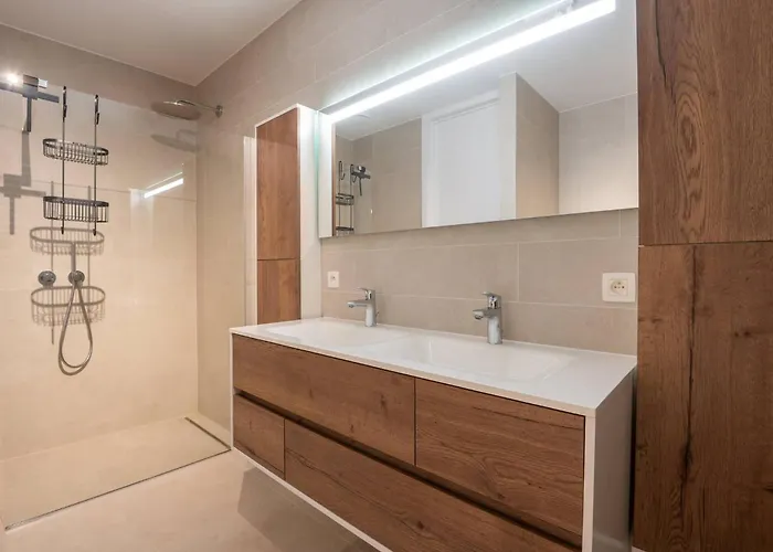 Deluxe 3br With Spectacular Views *